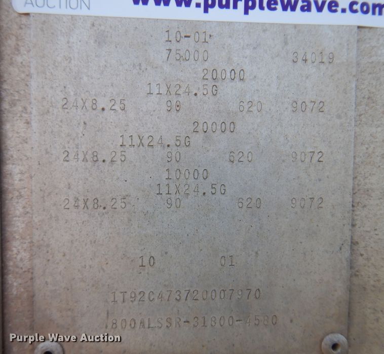 image for item KI9267 2002 Cornhusker Ultra-Lite  grain trailer