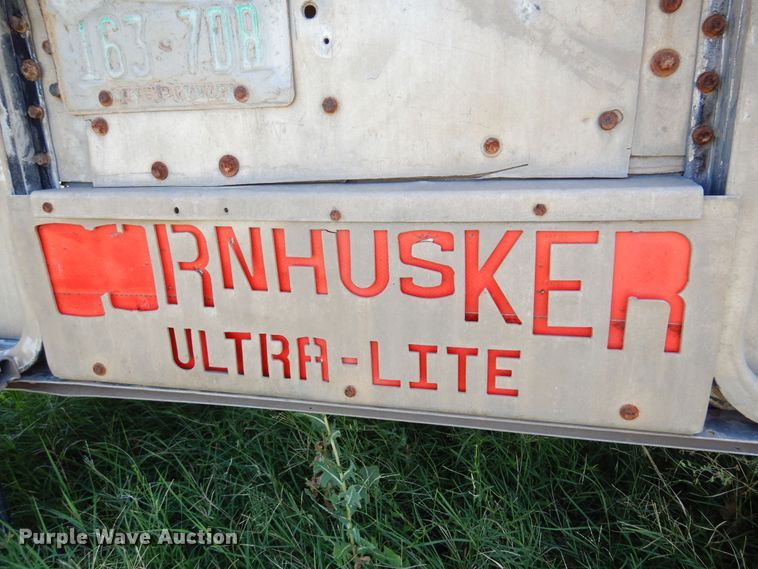 image for item KI9267 2002 Cornhusker Ultra-Lite  grain trailer