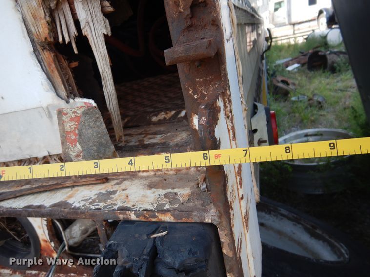 image for item KI9268 1999 Trailmobile  dry van trailer