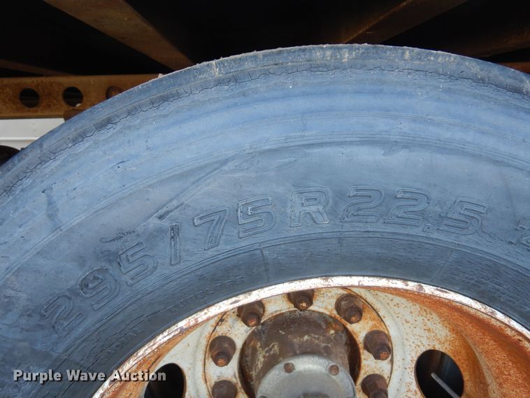 image for item KI9268 1999 Trailmobile  dry van trailer