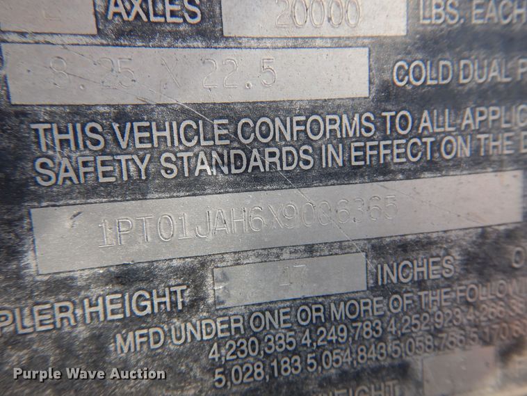 image for item KI9268 1999 Trailmobile  dry van trailer