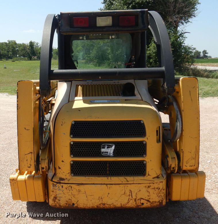 image for item KI9294 2000 John Deere 250  skid steer loader