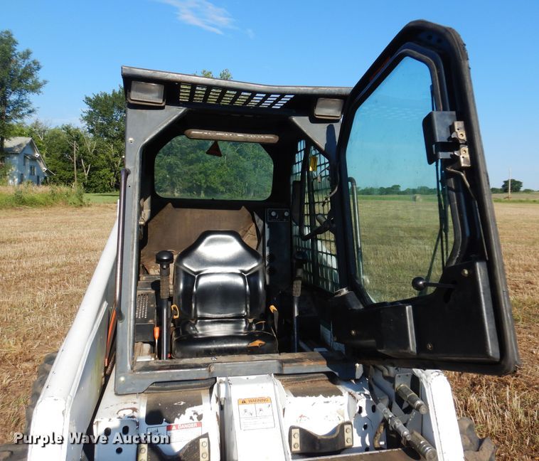 image for item KI9322 1999 Bobcat 863  skid steer loader