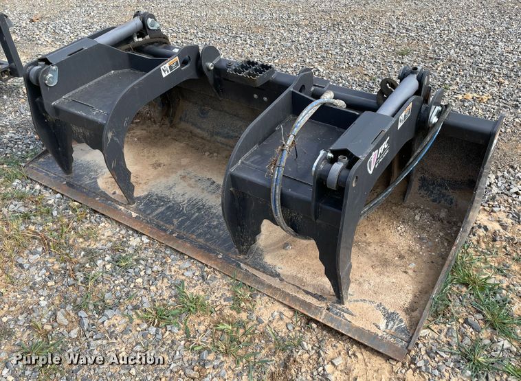 2016 Paladin HSG82 skid steer grapple bucket in Atoka, OK Item KJ9725