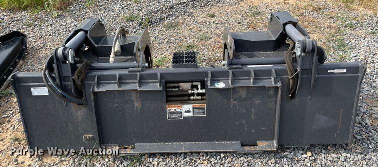 image for item KJ9725 2016 Paladin HSG82  skid steer grapple bucket