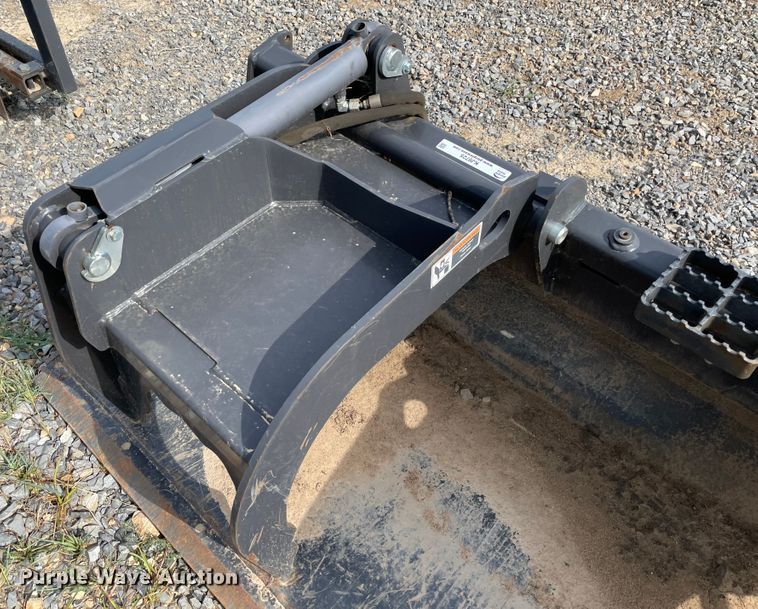 image for item KJ9725 2016 Paladin HSG82  skid steer grapple bucket