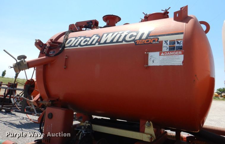 image for item KP9123 2011 Ditch Witch FX60  vacuum excavator