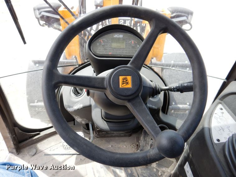 image for item KP9499 2021 JCB 407 T4 wheel loader