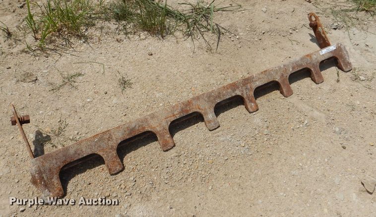 image for item KP9501 Caterpillar skid steer bucket toothed cutting edge