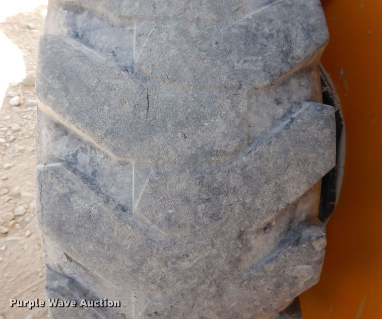 image for item KP9502 2021 JCB 3TS-8W  teleskid skid steer loader