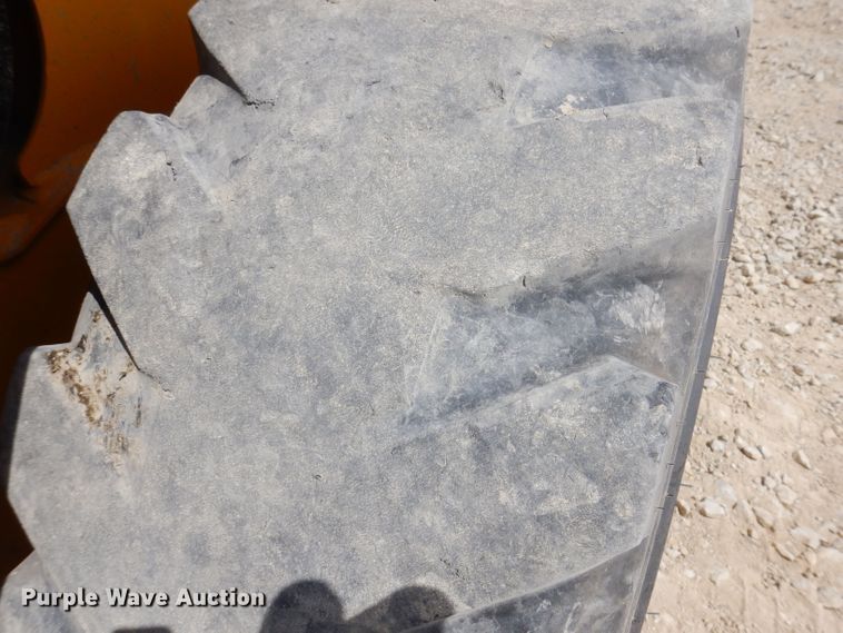 image for item KP9502 2021 JCB 3TS-8W  teleskid skid steer loader