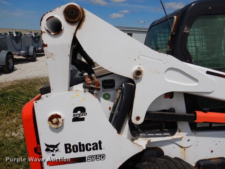image for item KP9503 2015 Bobcat S750  skid steer loader