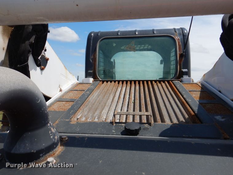 image for item KP9503 2015 Bobcat S750  skid steer loader