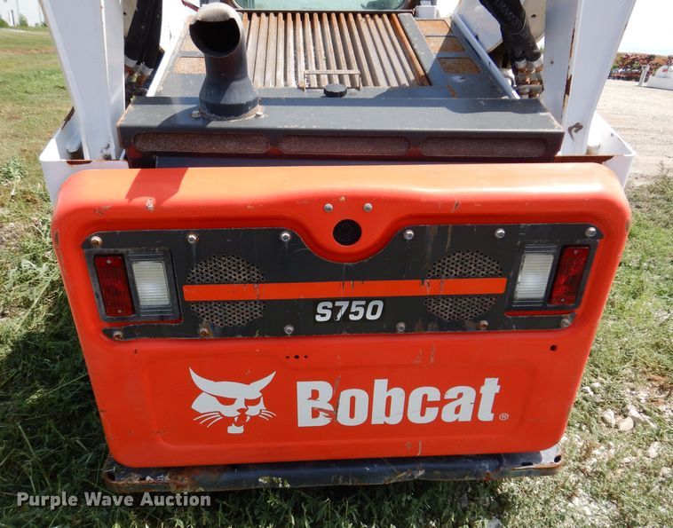 image for item KP9503 2015 Bobcat S750  skid steer loader