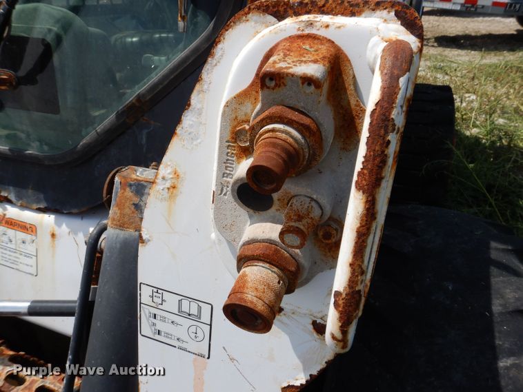 image for item KP9503 2015 Bobcat S750  skid steer loader