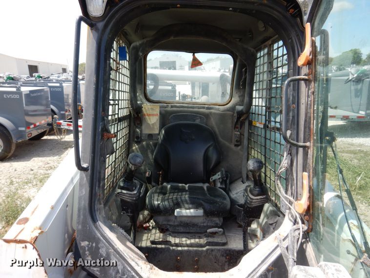 image for item KP9503 2015 Bobcat S750  skid steer loader