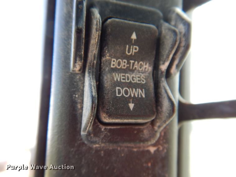 image for item KP9503 2015 Bobcat S750  skid steer loader