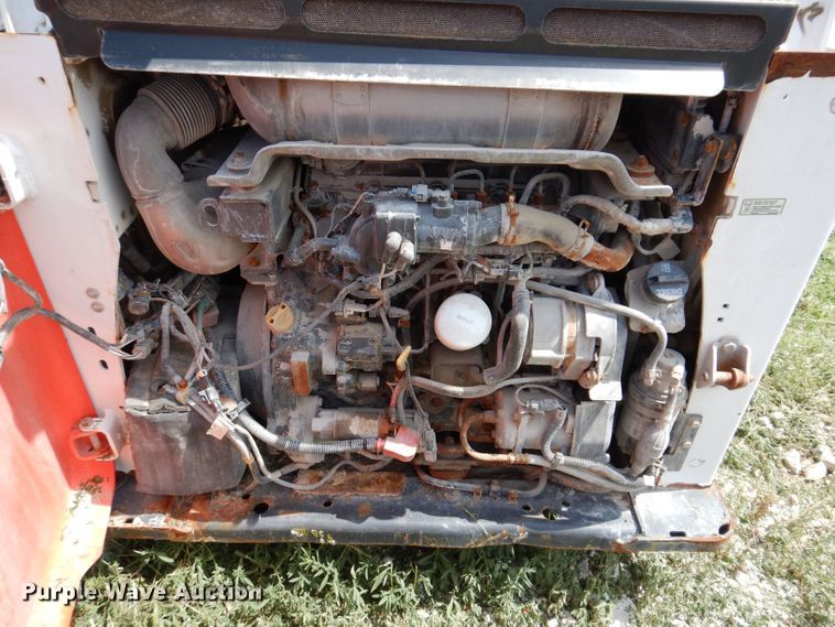 image for item KP9503 2015 Bobcat S750  skid steer loader