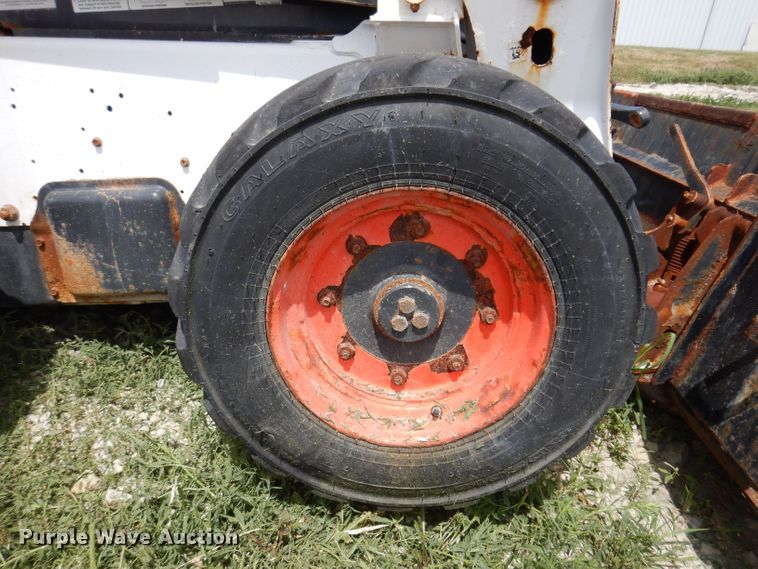 image for item KP9503 2015 Bobcat S750  skid steer loader