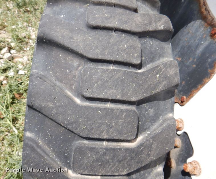 image for item KP9503 2015 Bobcat S750  skid steer loader