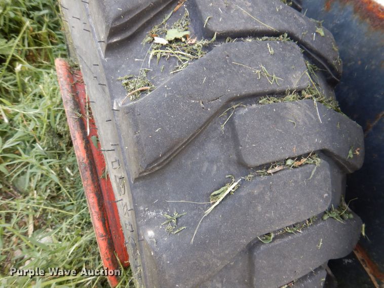 image for item KP9503 2015 Bobcat S750  skid steer loader