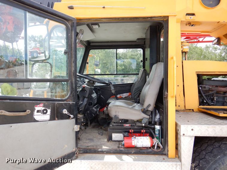 image for item KR9117 1998 Grove TMS635E  crane