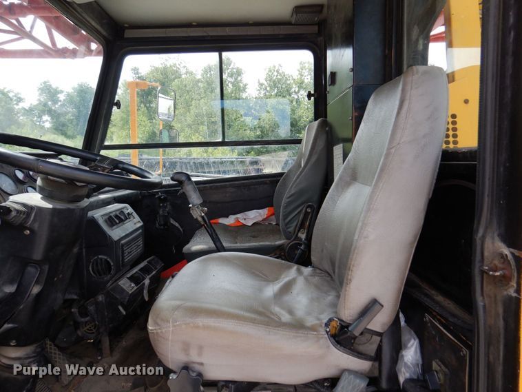 image for item KR9117 1998 Grove TMS635E  crane