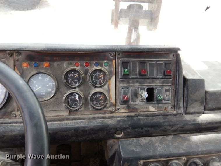 image for item KR9117 1998 Grove TMS635E  crane