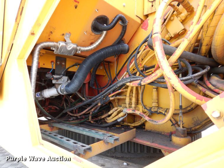 image for item KR9117 1998 Grove TMS635E  crane