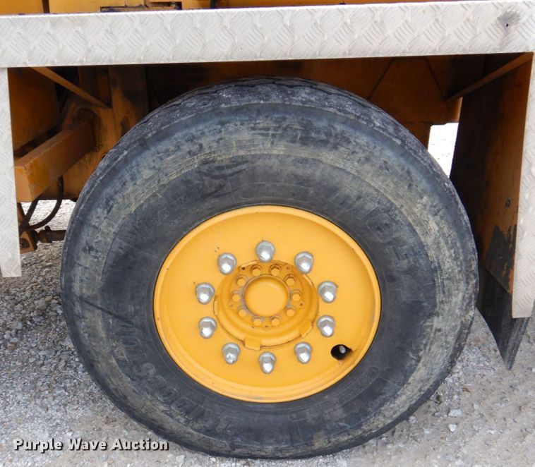 image for item KR9117 1998 Grove TMS635E  crane