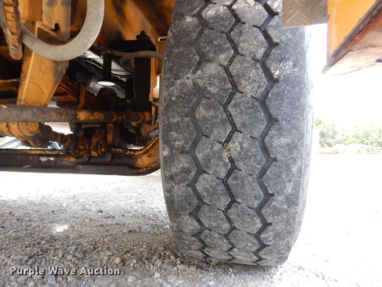 image for item KR9117 1998 Grove TMS635E  crane