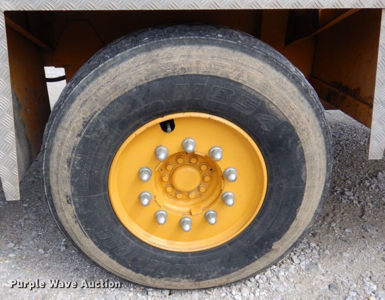 image for item KR9117 1998 Grove TMS635E  crane