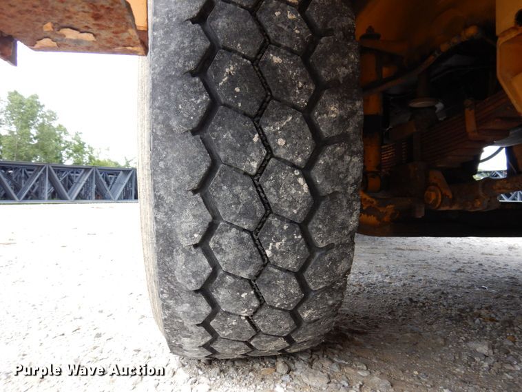 image for item KR9117 1998 Grove TMS635E  crane