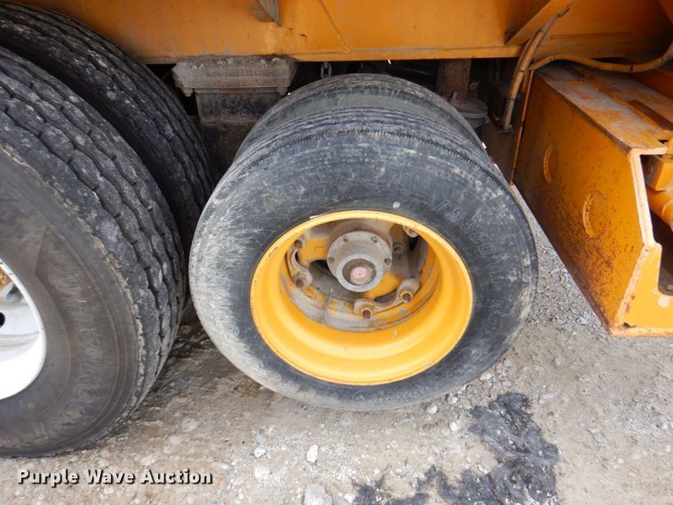 image for item KR9117 1998 Grove TMS635E  crane