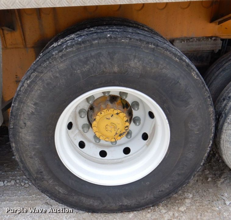 image for item KR9117 1998 Grove TMS635E  crane