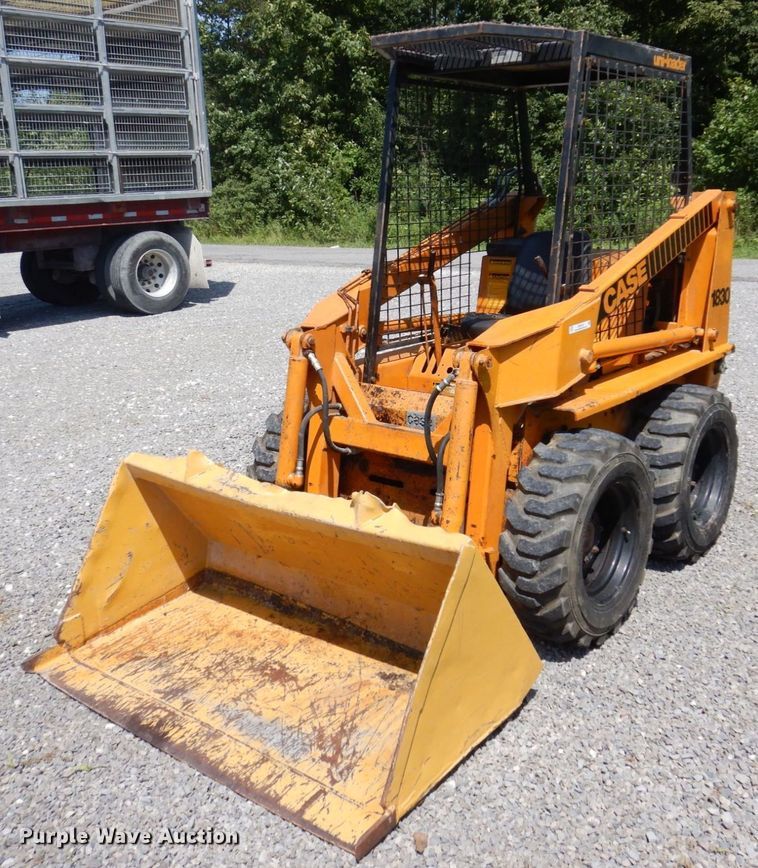 image for item KR9118 1979 Case 1830  skid steer loader