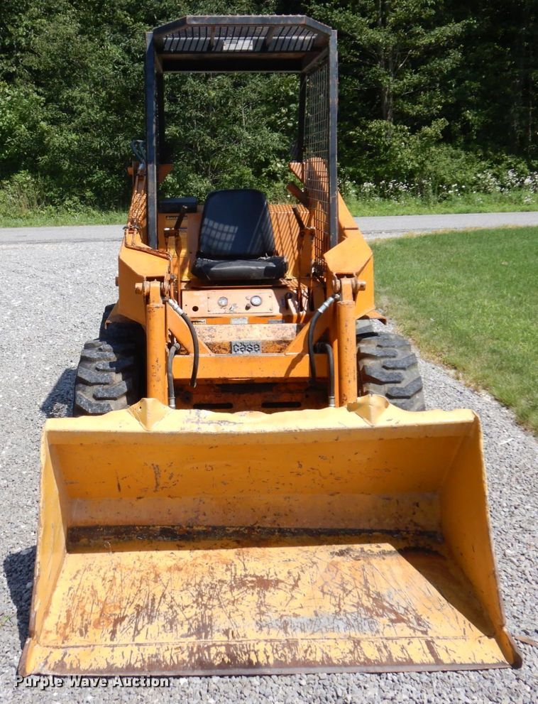 image for item KR9118 1979 Case 1830  skid steer loader