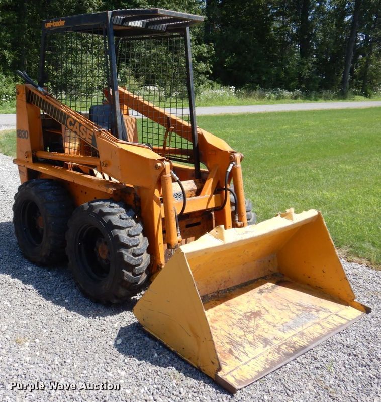image for item KR9118 1979 Case 1830  skid steer loader