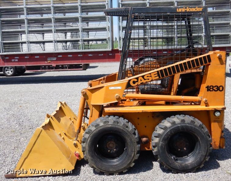 image for item KR9118 1979 Case 1830  skid steer loader