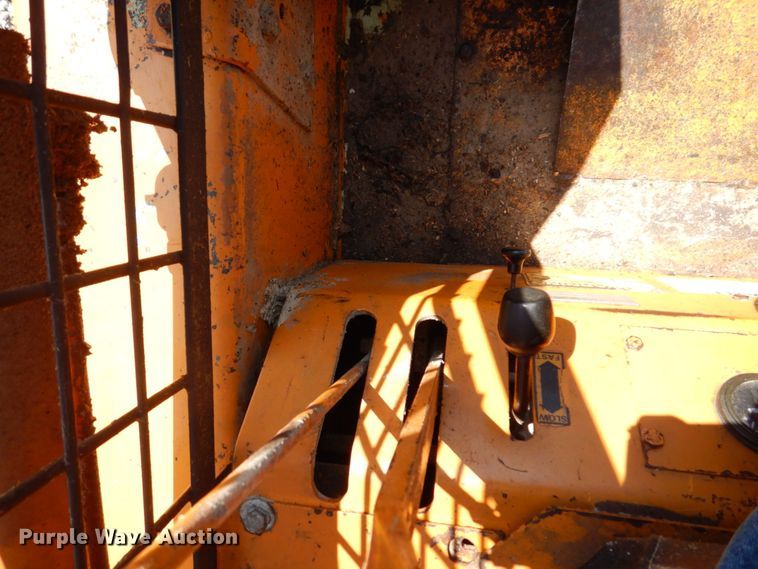 image for item KR9118 1979 Case 1830  skid steer loader