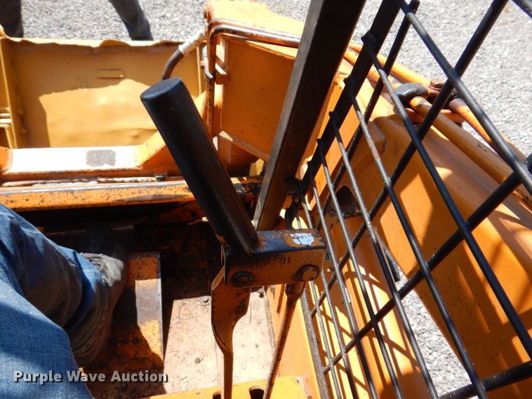 image for item KR9118 1979 Case 1830  skid steer loader