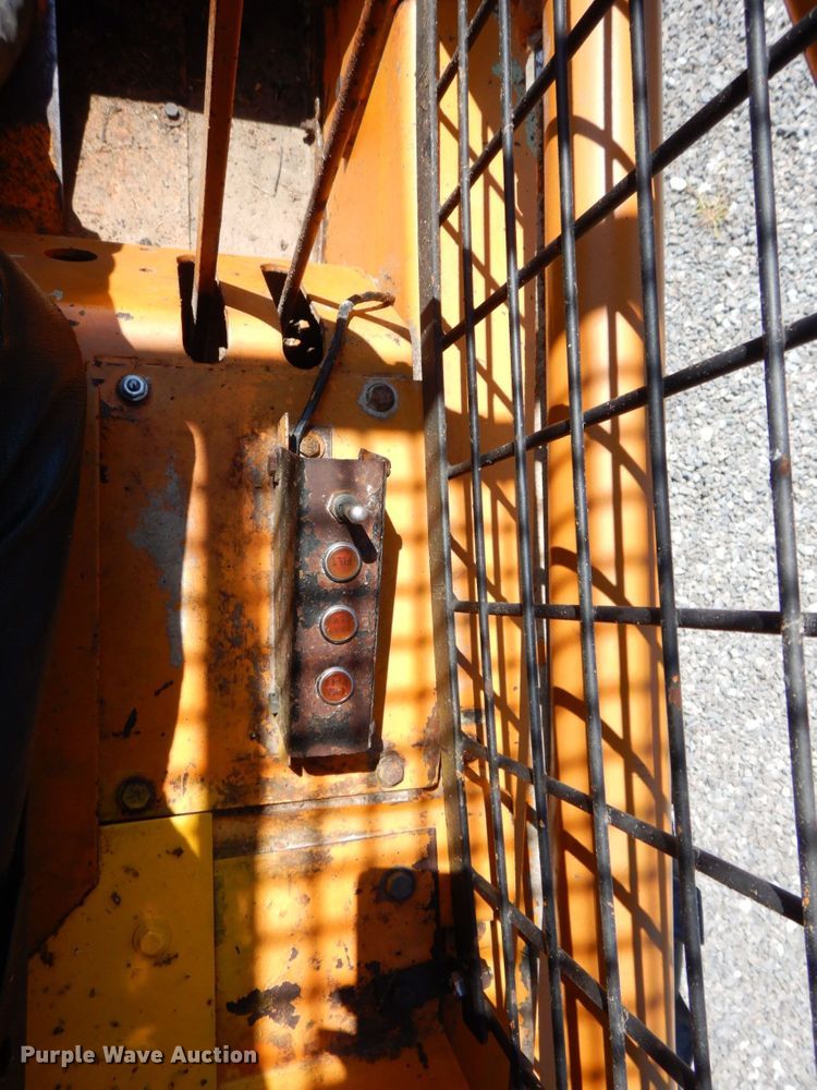 image for item KR9118 1979 Case 1830  skid steer loader