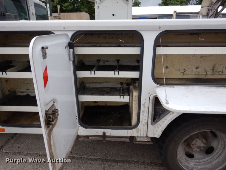 image for item KR9119 2008 Ford F550 Super Duty XL  bucket truck