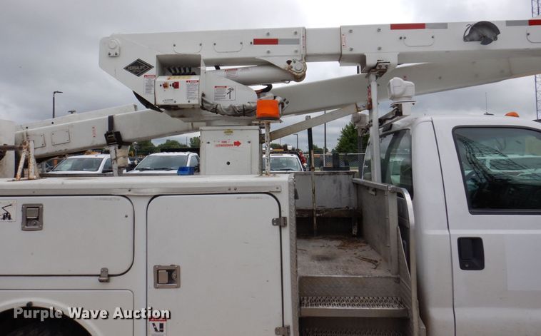 image for item KR9119 2008 Ford F550 Super Duty XL  bucket truck
