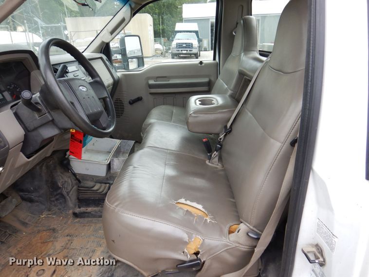 image for item KR9119 2008 Ford F550 Super Duty XL  bucket truck