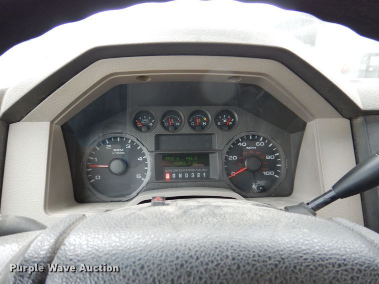 image for item KR9119 2008 Ford F550 Super Duty XL  bucket truck