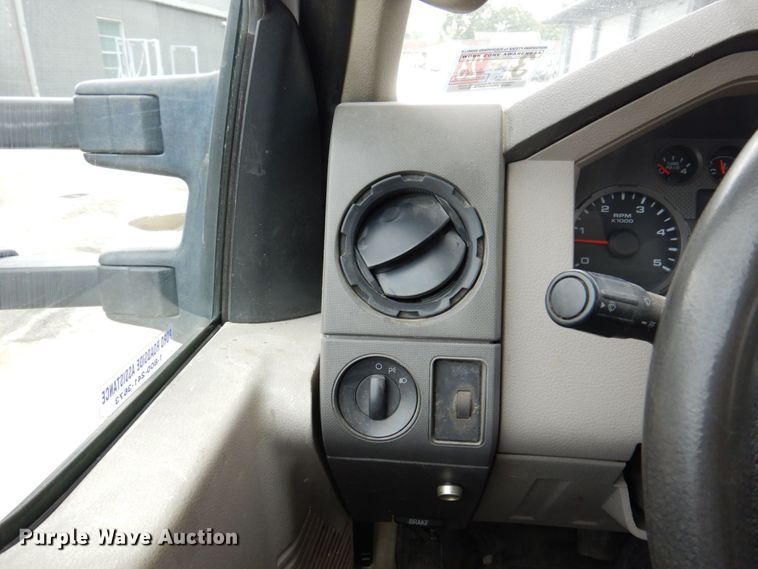 image for item KR9119 2008 Ford F550 Super Duty XL  bucket truck