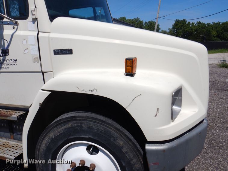 image for item KR9165 1999 Freightliner FL80  dump truck