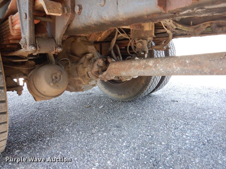 image for item KR9165 1999 Freightliner FL80  dump truck