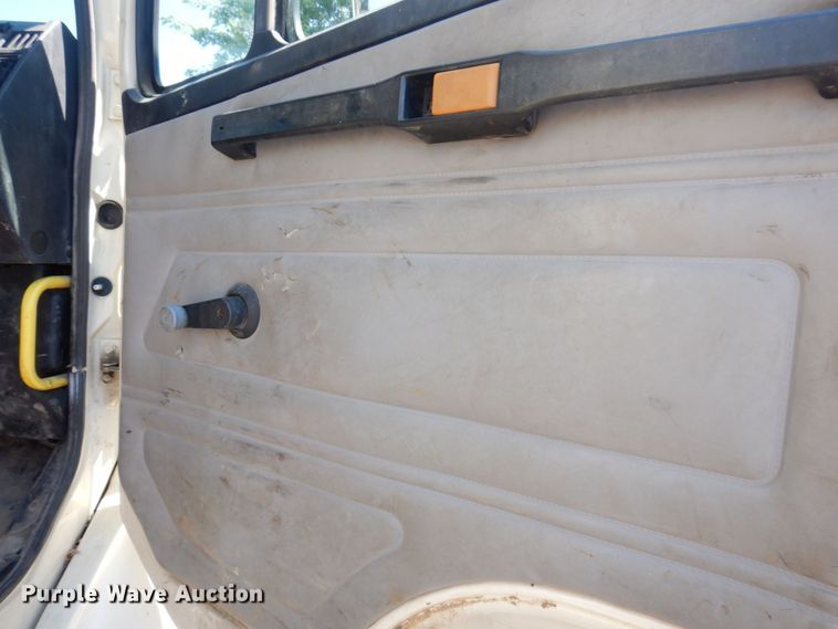 image for item KR9165 1999 Freightliner FL80  dump truck